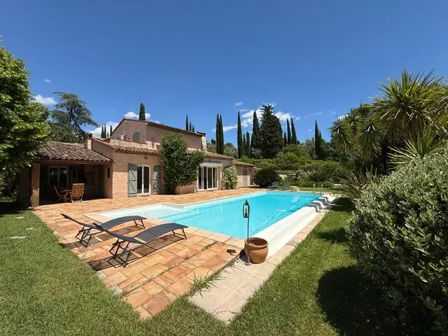 Villa de 200 m²