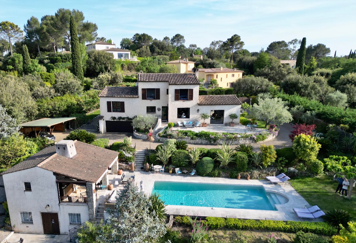 SUPERBE VILLA AVEC VUE PANORAMIQUE